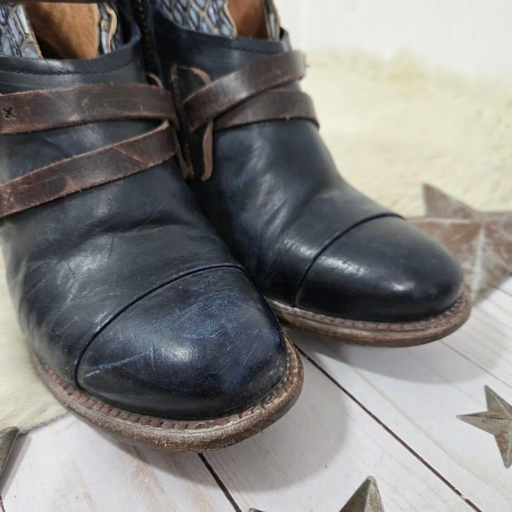 Freebird Crue Ankle boots navy multi dark blue strappy leather booties women's 7